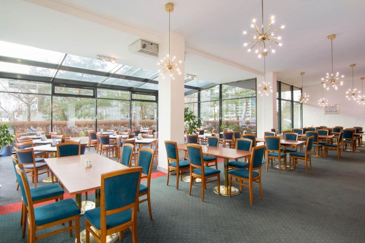 Hotel Ilf Prag Dış mekan fotoğraf