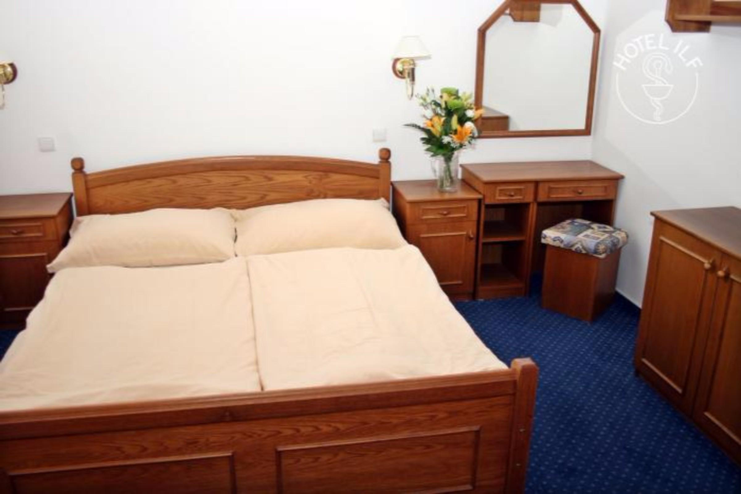 Hotel Ilf Prag Dış mekan fotoğraf