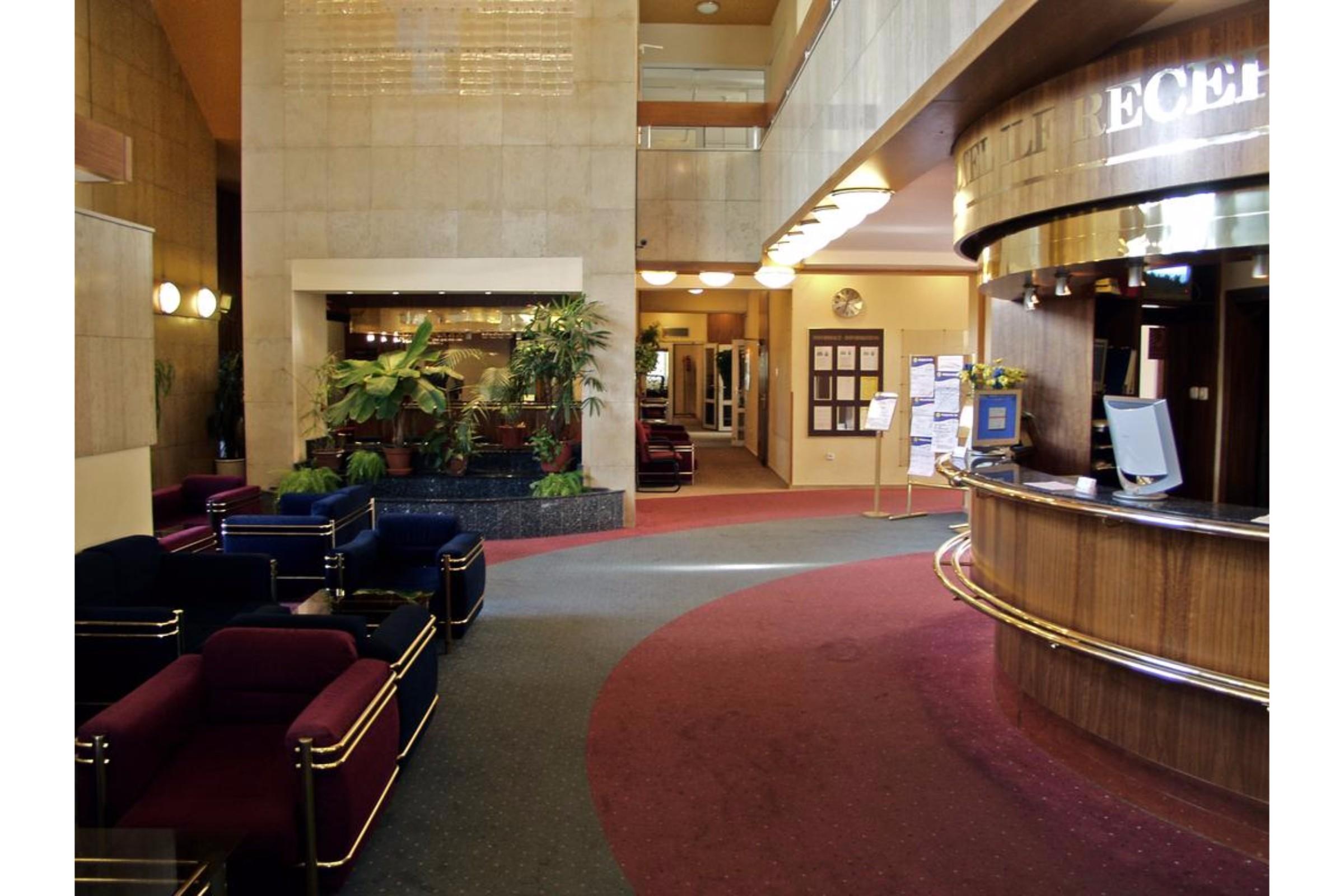 Hotel Ilf Prag Dış mekan fotoğraf